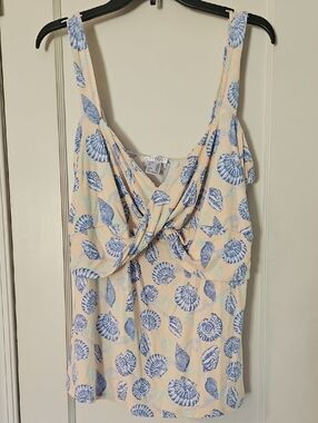 VENUS Blue Seashell Twist-Front Tank on Cream